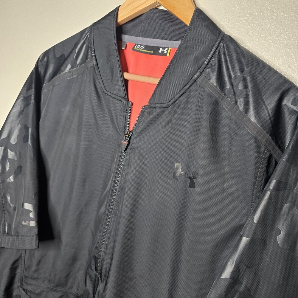Under Armour Men's Large Black Camo Print Half Zip Short Sleeve Track Jacket
